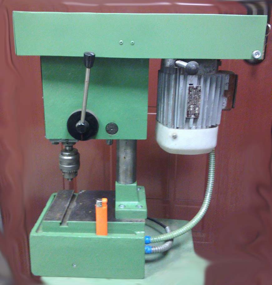 2М103п вертикальний сверлильный верстат